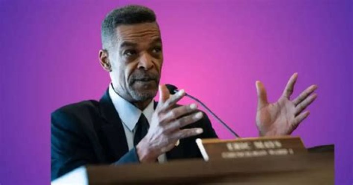 Eric Mays Net Worth | Eric Mays Bio, Birthday, Wife, Real Name, Zodiac Sign, Salary