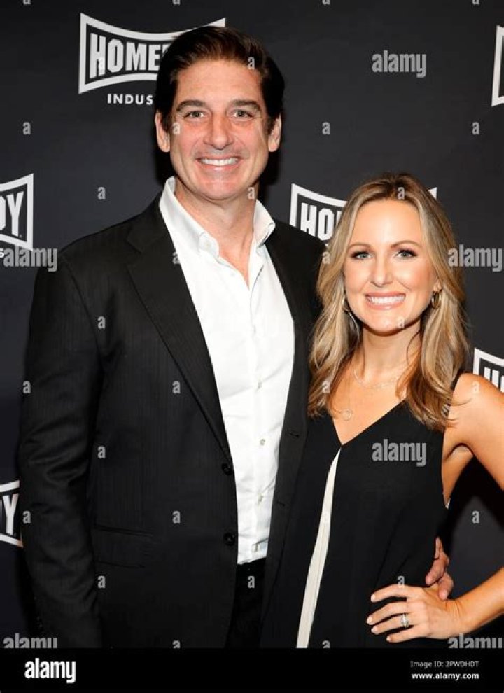 Know About Lauren Lyster; KTLA, Age, Husband, Wedding, Salary, Height