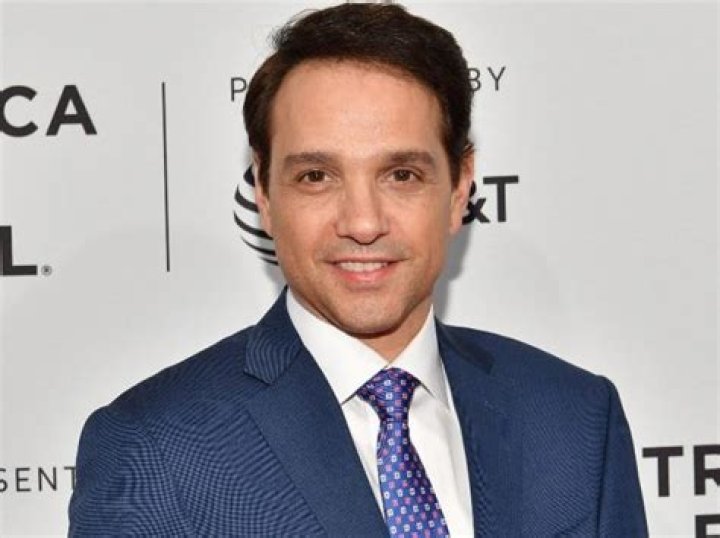 Ralph Macchio Wife, Kids, Age, Net Worth, Height, Where Is He Now?