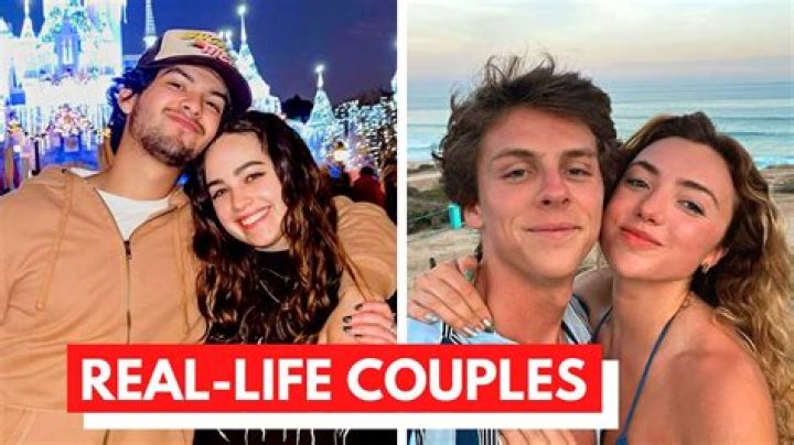 Ronni Hawk Dating, Boyfriend, Family, Siblings, Body Measurements